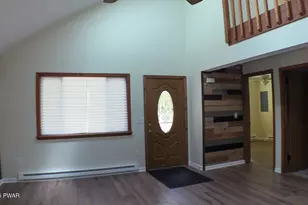 1086 Brantwood Rd, Newfoundland, PA 18445 - Photo 7