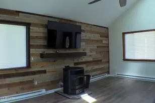 1086 Brantwood Rd, Newfoundland, PA 18445 - Photo 5