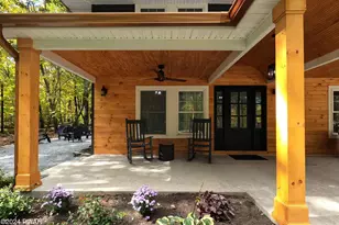 100 Cliff Dr, Lords Valley, PA 18328 - Photo 9