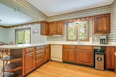 146 Cove Point Circle, Lakeville, PA 18438 - Photo 21