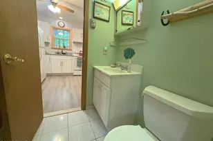 1050 Rainbow Dr, Lake Ariel, PA 18436 - Photo 27