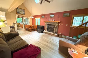 1050 Rainbow Dr, Lake Ariel, PA 18436 - Photo 17