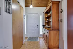 802 Forest Cir, Paupack, PA 18464 - Photo 5