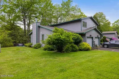 802 Forest Circle #802, Paupack, PA 18464 - Photo 3