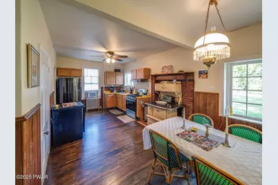 203 W Harford Street, Milford, PA 18337 - Photo 21