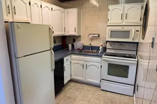 219 Wood Pecker Ct, Bushkill, PA 18324 - Photo 5