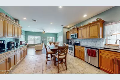 233 Shadow Wood Circle, Archbald, PA 18403 - Photo 3