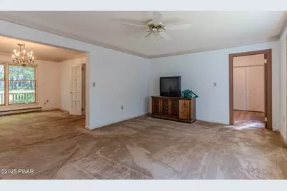 126 Fawn Lake Drive, Hawley, PA 18428 - Photo 15