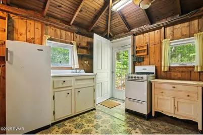 193 Old Rte 402, Dingmans Ferry, PA 18328 - Photo 23