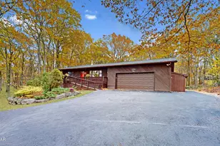 105 Longridge Dr, Lords Valley, PA 18428 - Photo 21