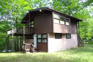 101 Gum Terrace, Greentown, PA 18426 - Photo 3