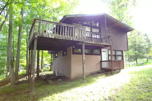 101 Gum Terrace, Greentown, PA 18426 - Photo 1