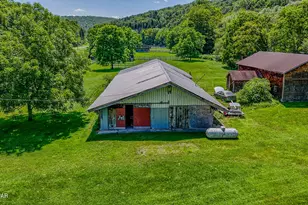 2793 Crosstown Hwy, Starlight, PA 18461 - Photo 7