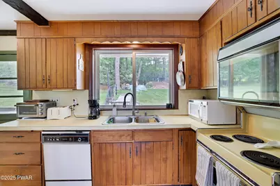 860 Rt 507, Greentown, PA 18426 - Photo 3