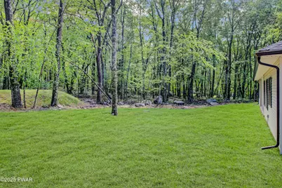 110 Middleton Drive, Milford, PA 18337 - Photo 5