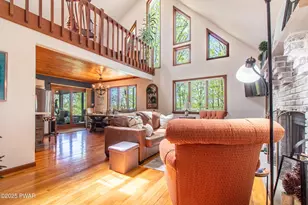 171 Ridgeview Dr, Lake Ariel, PA 18436 - Photo 9