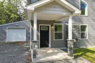 1073 West Side Dr, Newfoundland, PA 18445 - Photo 5