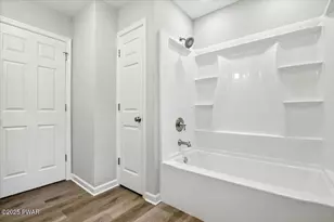 1073 West Side Dr, Newfoundland, PA 18445 - Photo 45