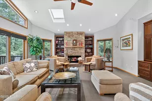 804 Ranch Ct, Lords Valley, PA 18428 - Photo 21