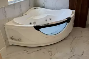 2941 S Fairway Dr, Lake Ariel, PA 18436 - Photo 9