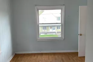 911 Lincoln Ave, Blakely, PA 18447 - Photo 13