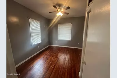 911 Lincoln Avenue, Blakely, PA 18447 - Photo 9