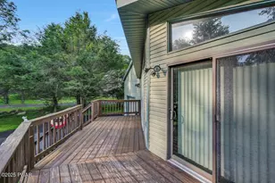 19 Golf Course Dr, Thornhurst, PA 18424 - Photo 11