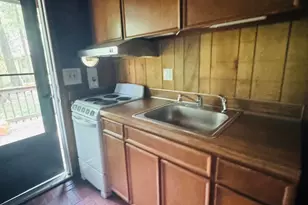 211 Hillside Dr, Lords Valley, PA 18428 - Photo 11