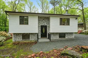 109 Rodeo Ln, Lords Valley, PA 18428 - Photo 3