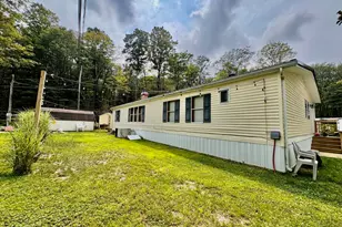 140 Rustic Rd, Greentown, PA 18426 - Photo 37