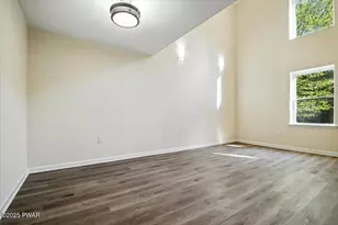 1073 West Side Dr, Newfoundland, PA 18445 - Photo 17