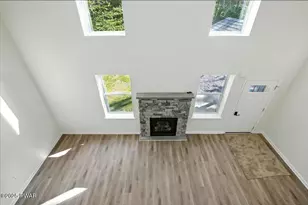 1073 West Side Dr, Newfoundland, PA 18445 - Photo 35