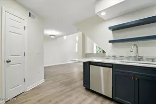 1073 West Side Dr, Newfoundland, PA 18445 - Photo 25