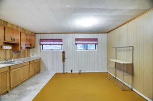 104 Hickory Dr, Greentown, PA 18426 - Photo 5