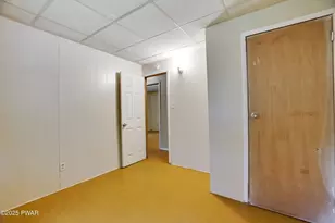 104 Hickory Dr, Greentown, PA 18426 - Photo 17