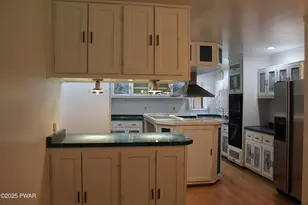 145 Daffodil Dr, Newfoundland, PA 18445 - Photo 11