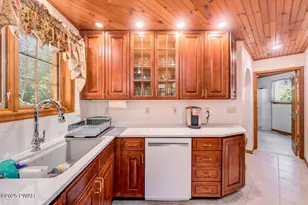 111 Bass Ct, Lackawaxen, PA 18435 - Photo 35