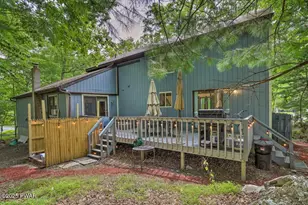 348 Fernwood Dr, East Stroudsburg, PA 18301 - Photo 9