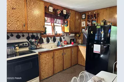 116 S Sunset Drive, Greentown, PA 18426 - Photo 11