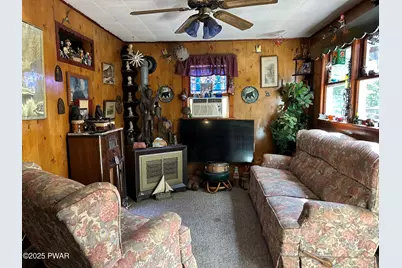 116 S Sunset Drive, Greentown, PA 18426 - Photo 5