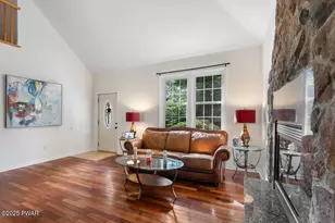 22 Meadows Dr, Hawley, PA 18428 - Photo 9