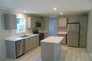 132 Spruce St, Greentown, PA 18426 - Photo 9