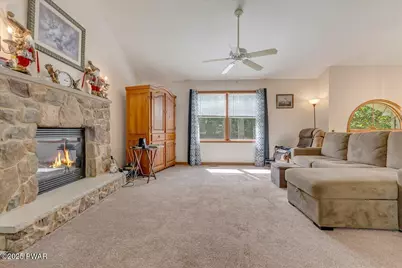 801 Sun Valley Court, Tafton, PA 18464 - Photo 9