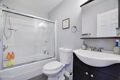 4038 S Fairway Drive, Lake Ariel, PA 18436 - Photo 15