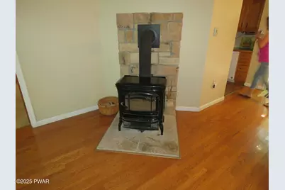 180 Chokeberry Drive, Milford, PA 18337 - Photo 5