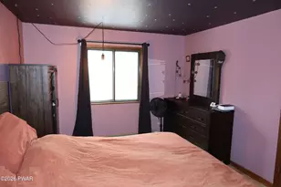 804 Wagoner Pl, Hawley, PA 18428 - Photo 15