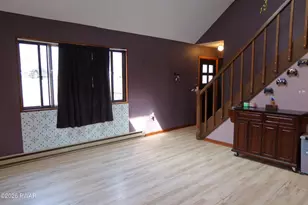 804 Wagoner Pl, Hawley, PA 18428 - Photo 3
