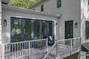 126 N Colony Cove Rd, Tafton, PA 18464 - Photo 95