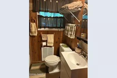 805 Forest Place, Hawley, PA 18428 - Photo 19