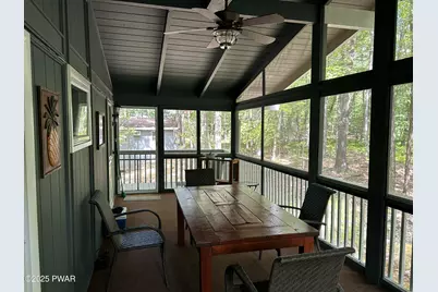 805 Forest Place, Hawley, PA 18428 - Photo 9